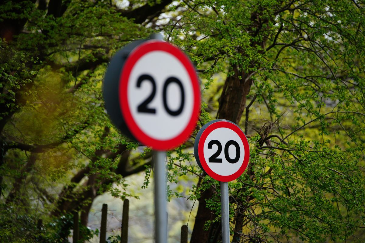 20mph road sign 
