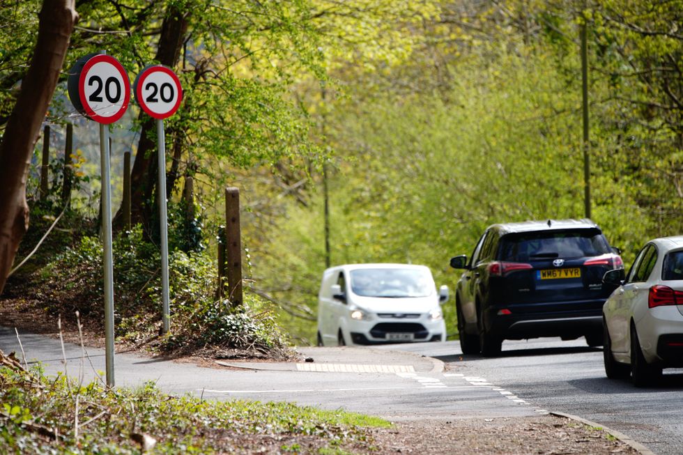 20mph road signs in Brynawel, Wales