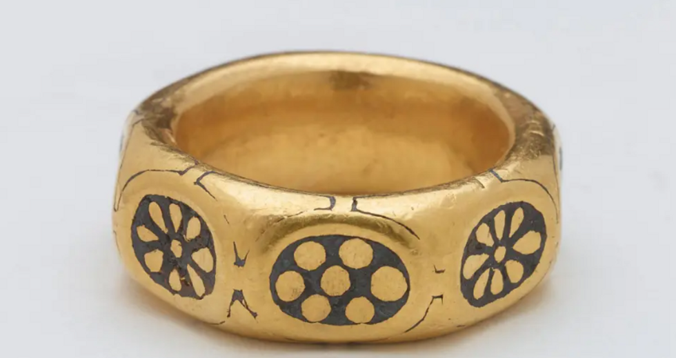 9th century ring