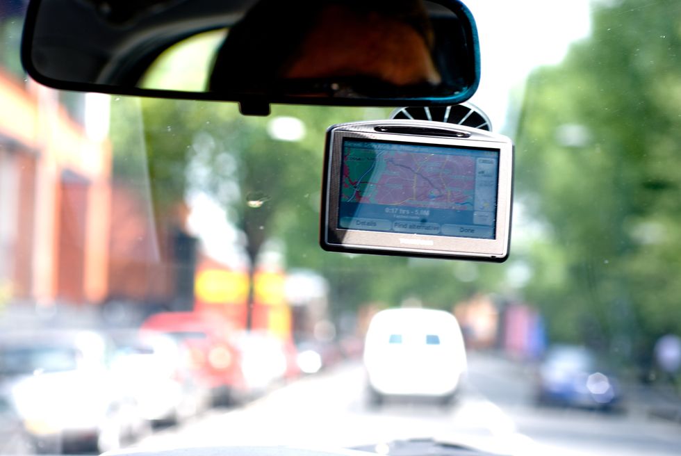 Male Drivers More Likely To Take Risks With 'seductive' Female Sat Nav 