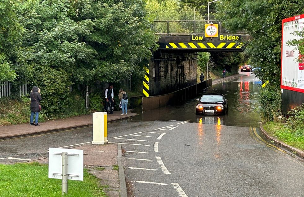 A stranded car in flood water on Cambridge Road, Hitchinu200b