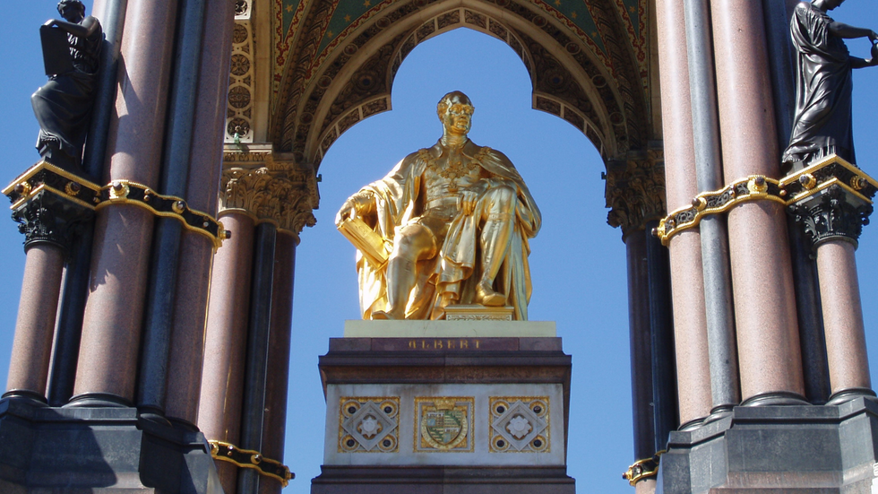 Albert Memorial closeup