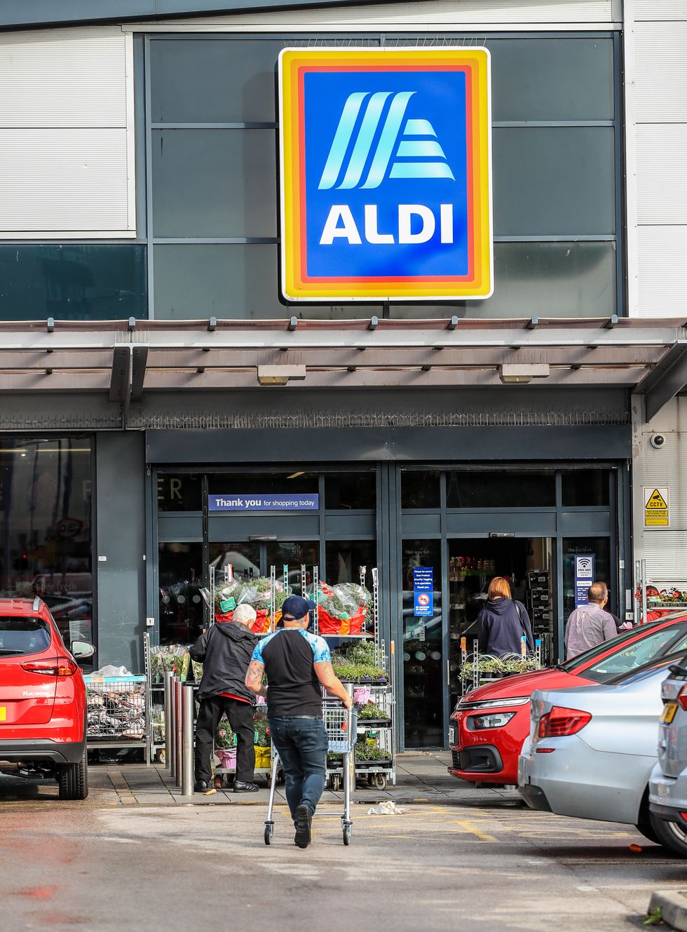 Aldi store front