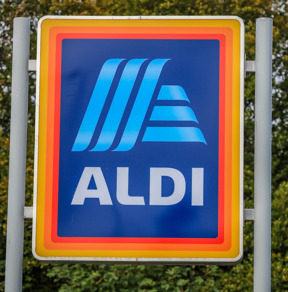 Aldi store sign