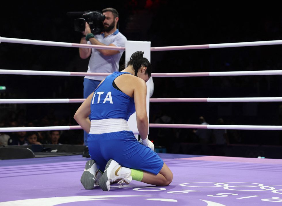 Angela Carini fell to her knees after the fight