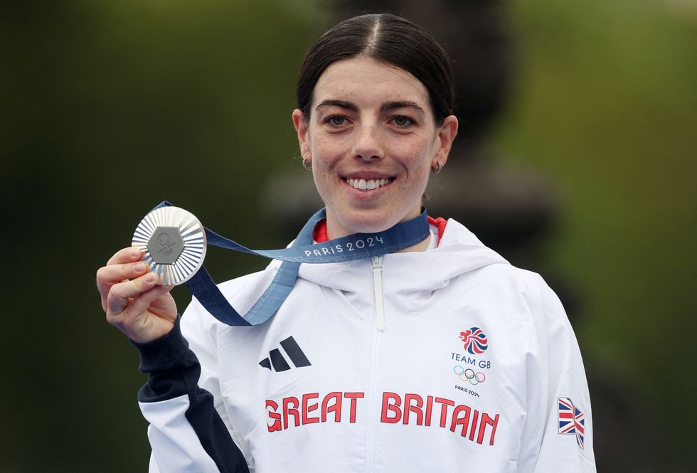 Anna Henderson won silver in the women's road race time trial