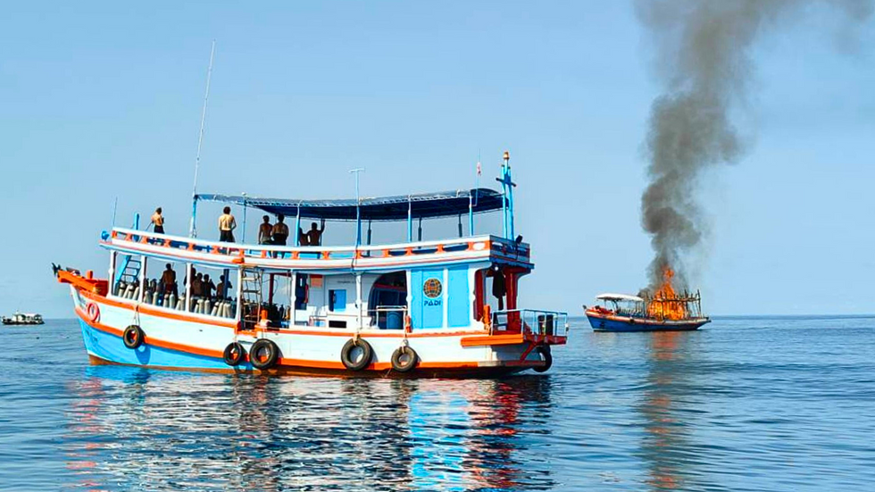 Boat fire Thailand