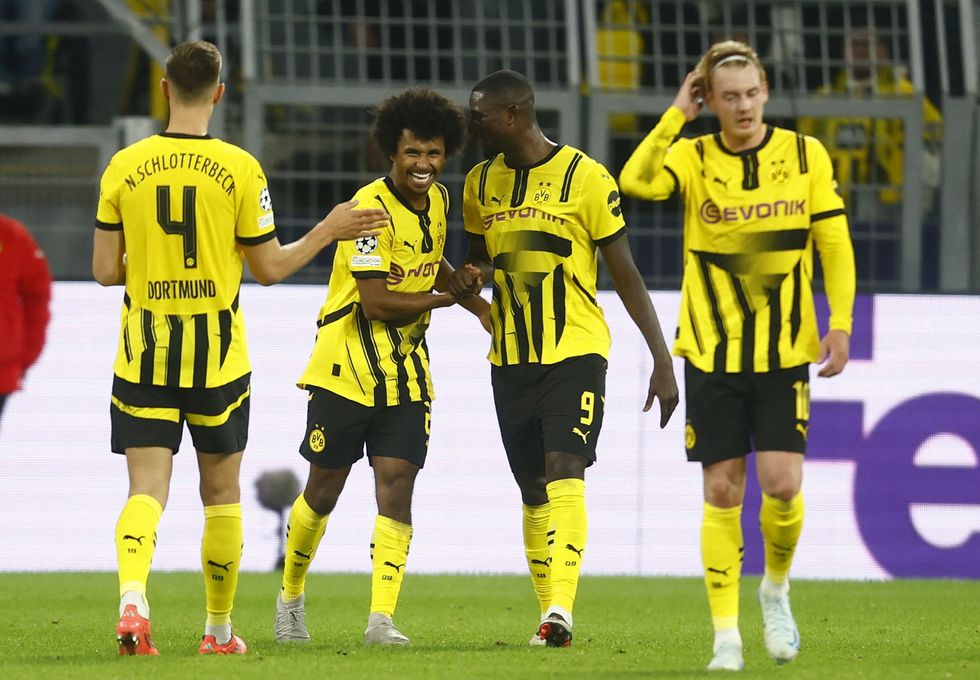 Borussia Dortmund moved top of the table