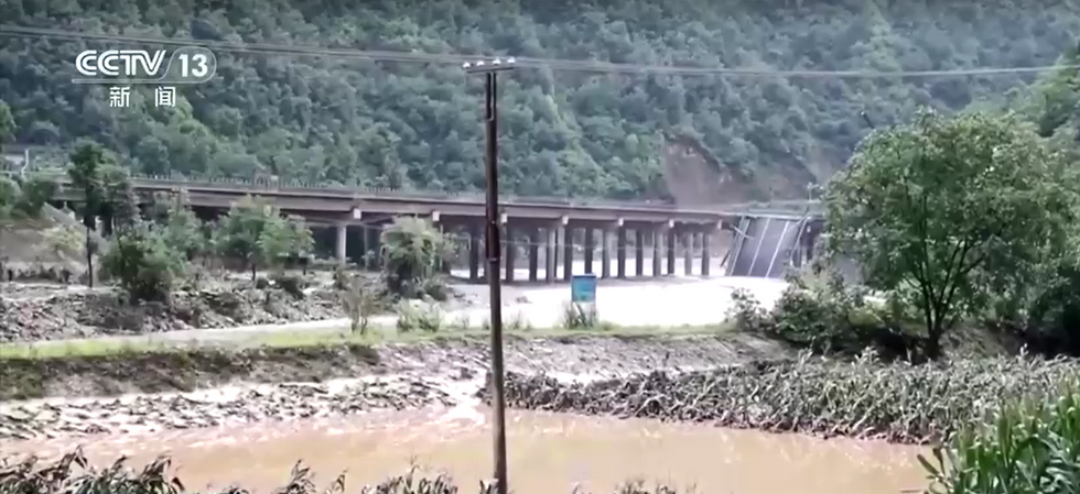 China bridge collapse