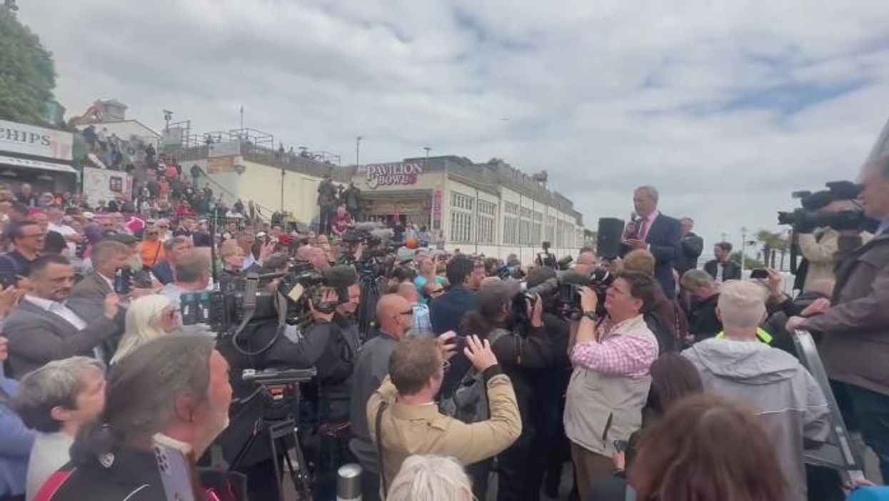 Nigel Farage: HUGE crowd gathers to watch Reform leader deliver speech