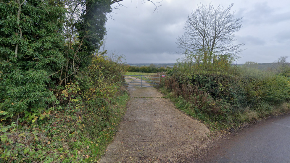 Coleshill dirt path