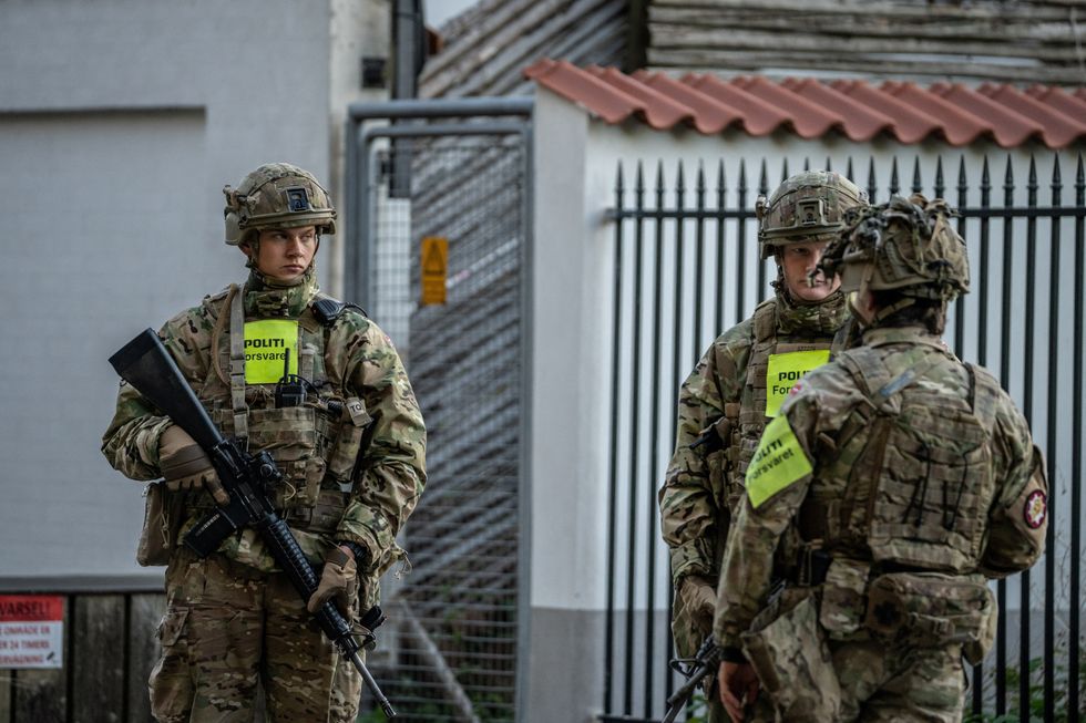 Danish officers outside Israeli embassy in Copenhagen