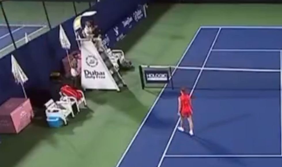 Emma Raducanu hid behind the umpire's chair at one point