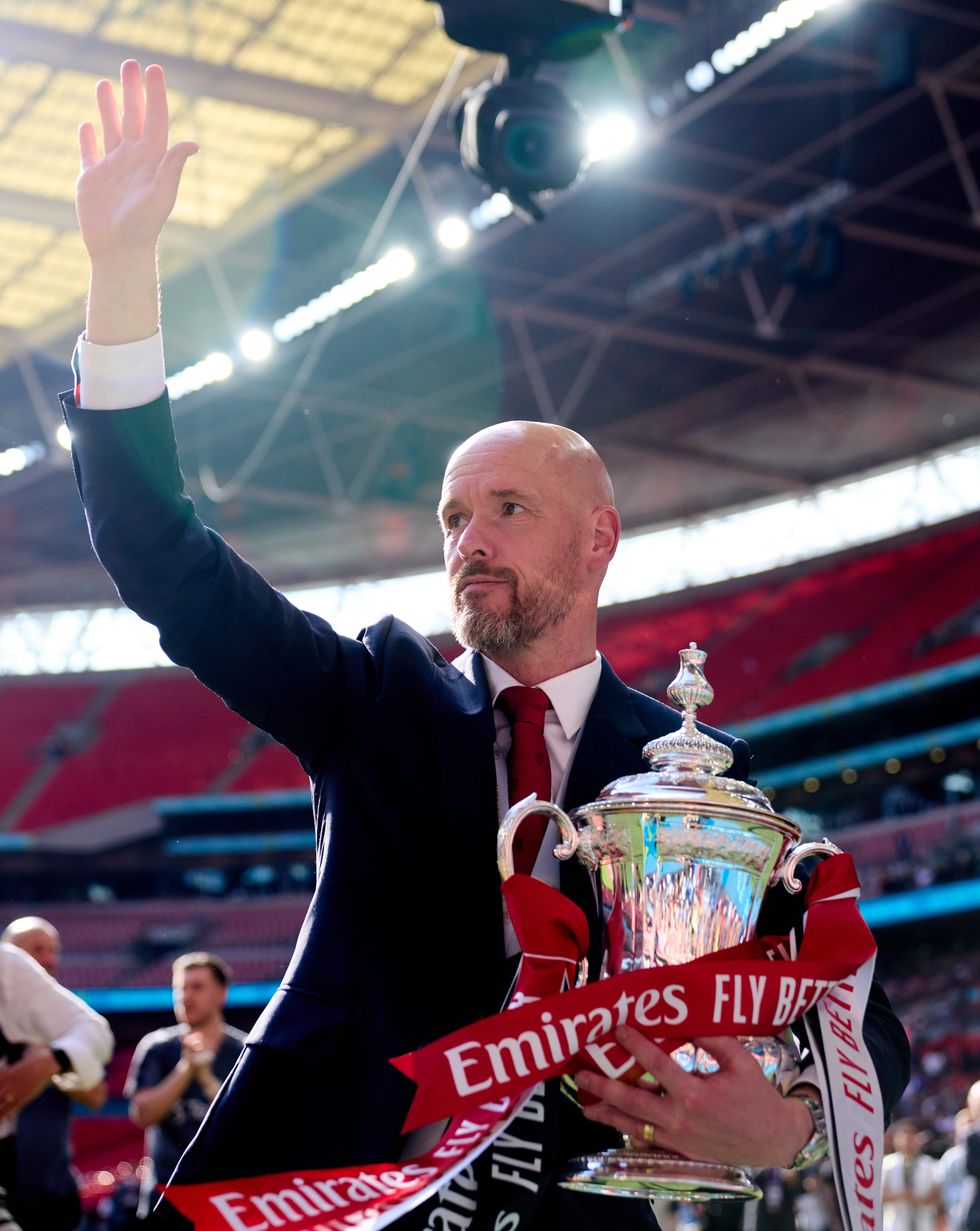 Erik ten Hag Man Utd trophy