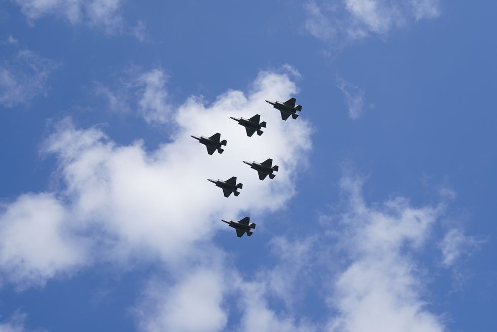 British naval flagship left two-thirds empty as RAF fighter jets ...