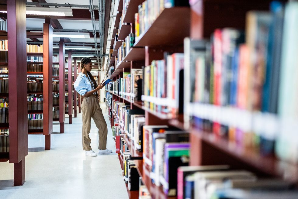 Girl in a library 