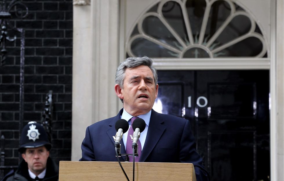 Gordon Brown announces resignation in 2010