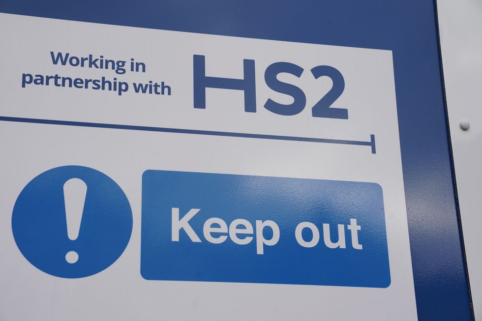 HS2 sign