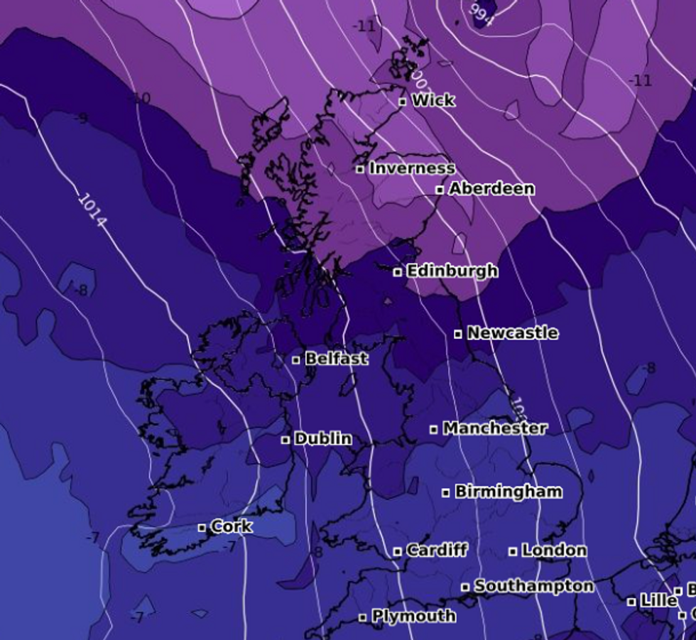 UK snow warning Rare amber alerts issued as new 20cm snow blast to