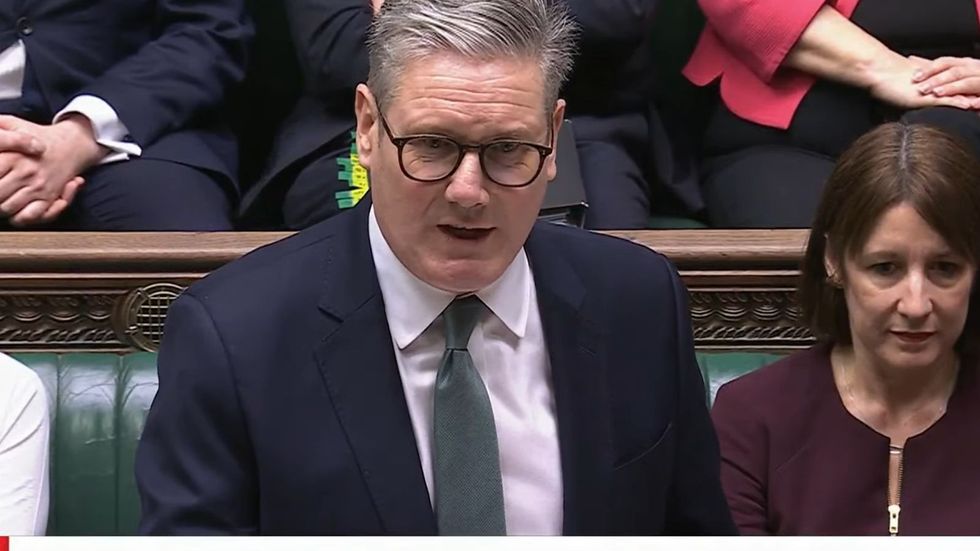 Keir Starmer and Rachel Reeves in PMQs