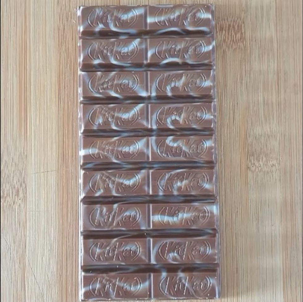 kitkat chocolate bars