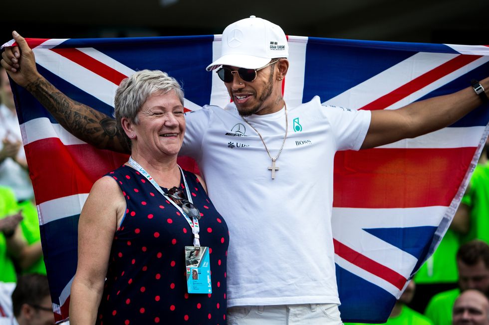 Lewis Hamilton mum