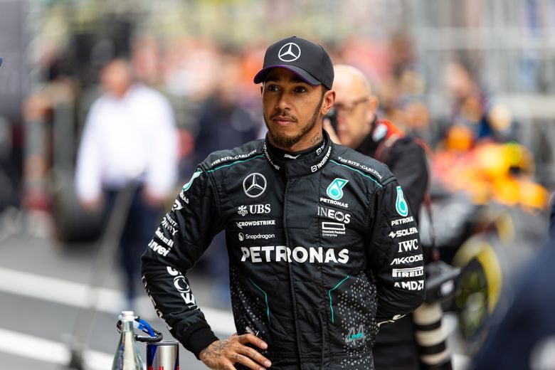 Lewis Hamilton brutally criticised by Nico Rosberg after Chinese Grand Prix  qualifying disaster