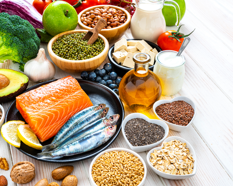 Mediterranean diet consisting of fish, nuts and seeds