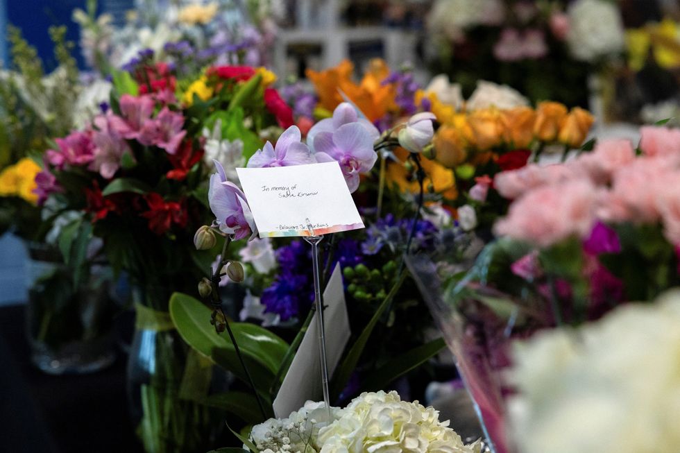 Memorial for victims of Washington DC plane crash