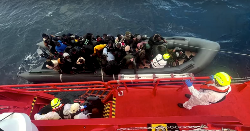 Migrant rescue