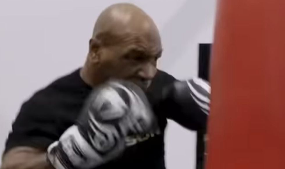 Mike Tyson boxing Jake Paul