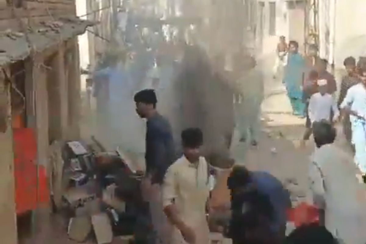 Mob in Pakistan