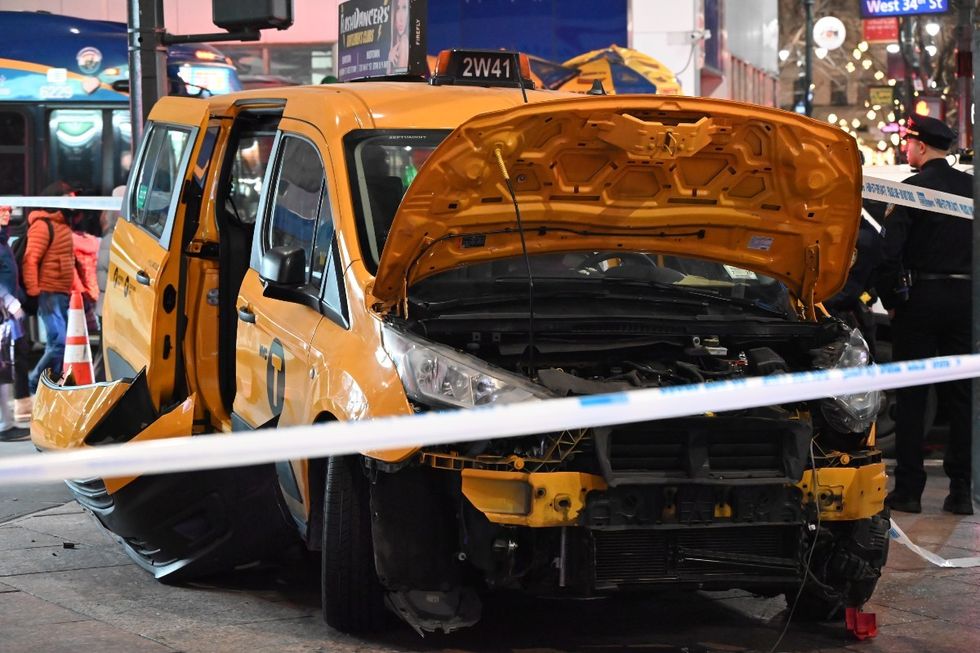 New York cab crashes in Herald Square