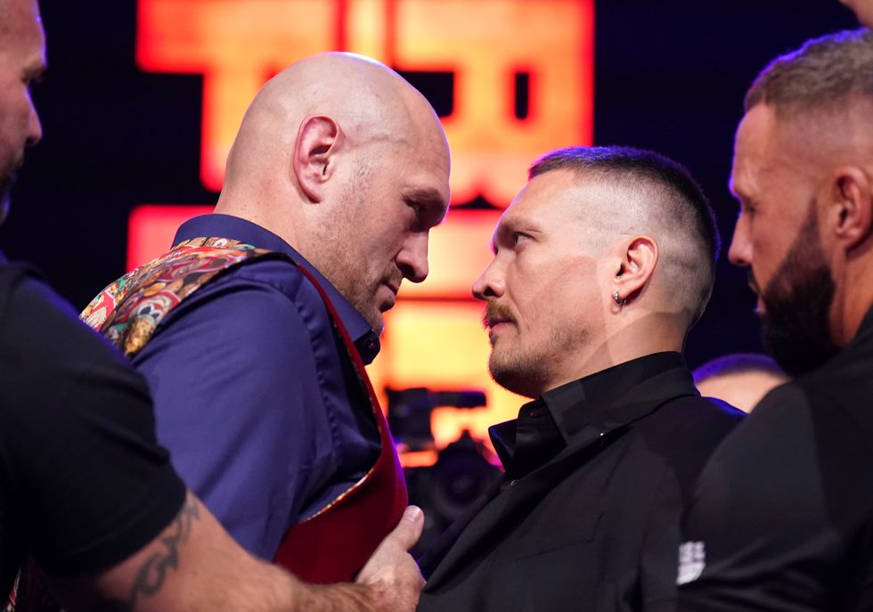 Usyk fury stare down