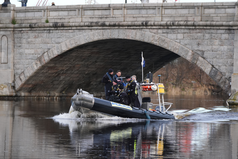 Police search for missing sisters in Aberdeen