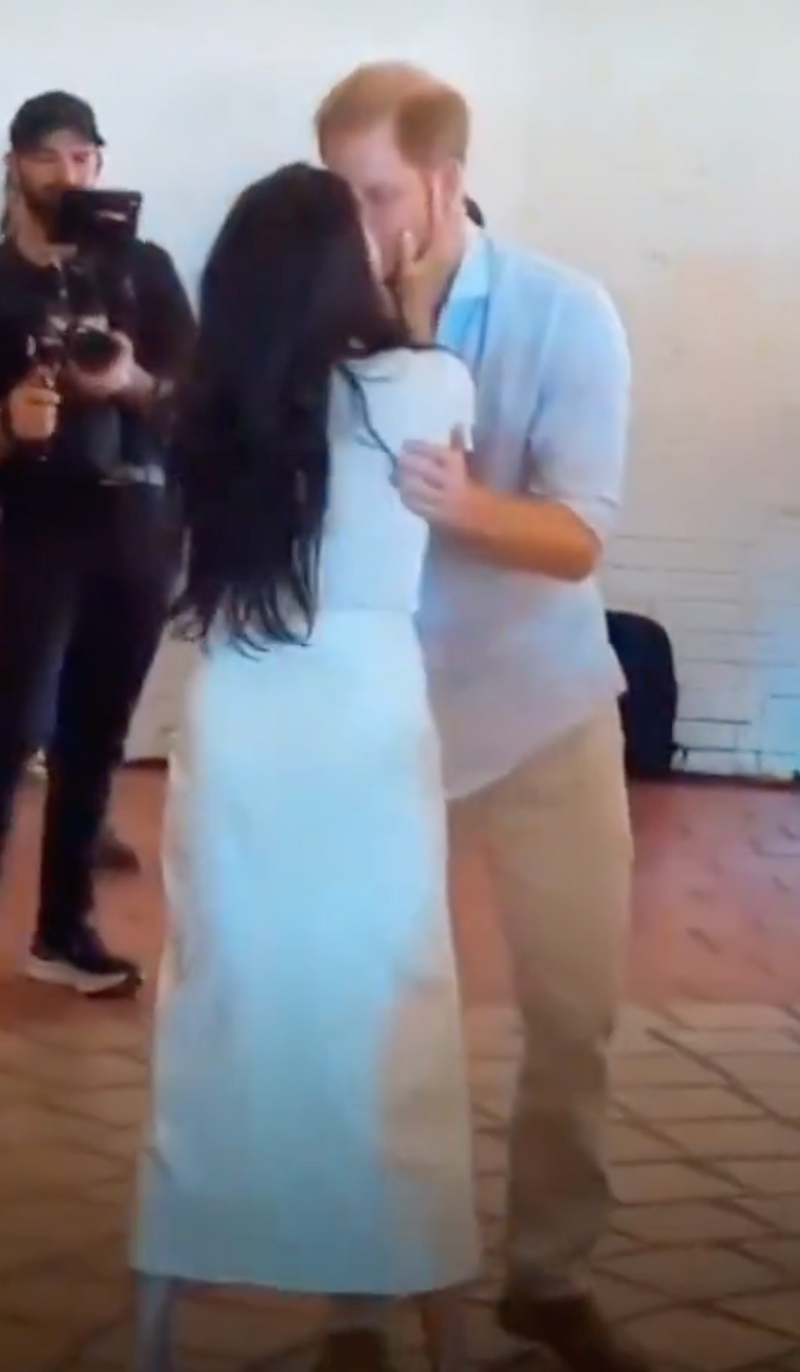 Prince Harry and Meghan Markle share intimate kiss during salsa dance on  final day in Colombia