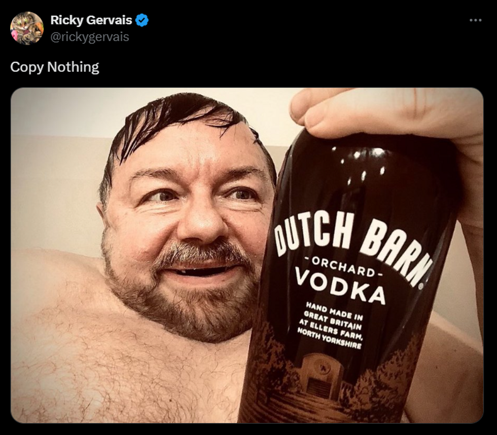 Ricky Gervais bath selfie