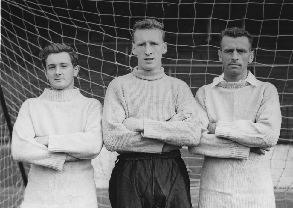 Ron Baynham dead: Former England and Luton Town goalkeeper dies aged 94