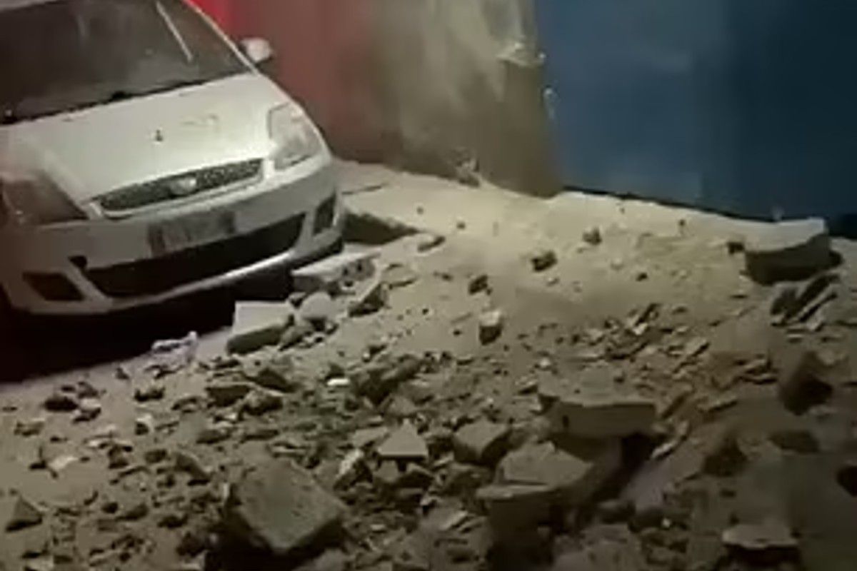 Naples earthquake causes rubble to rain down as fears surge over ‘Super