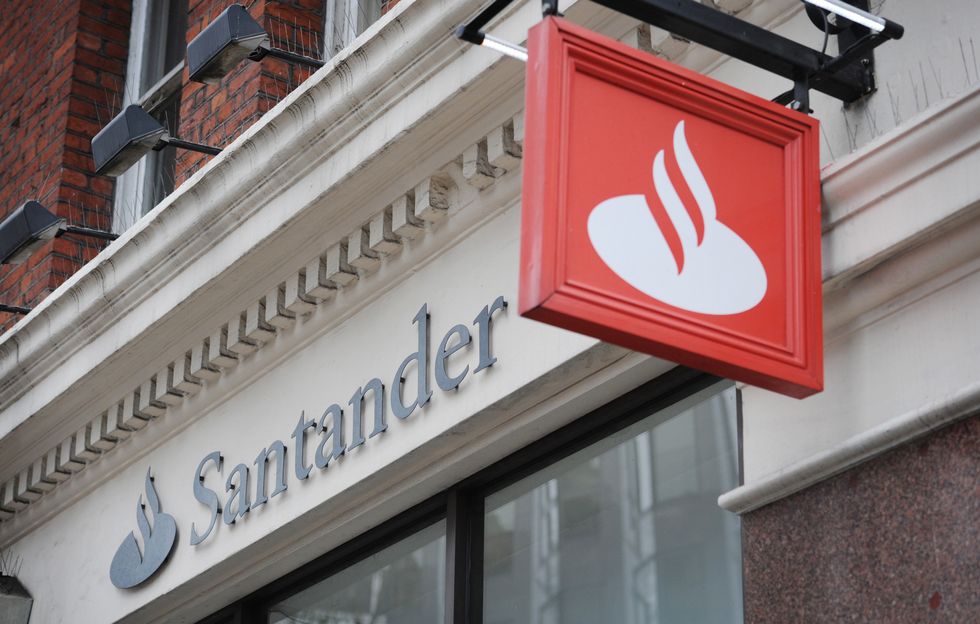 Santander Launches ‘top Of Market Easy Access Savings Account 6220