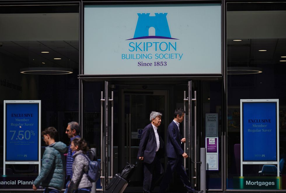 Skipton Building Society launches new savings option paying 5.25% so savers can 'prolong lofty rates'