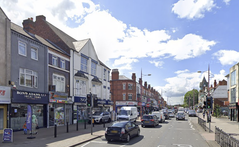 One dead after serious car crash in Birmingham involving six