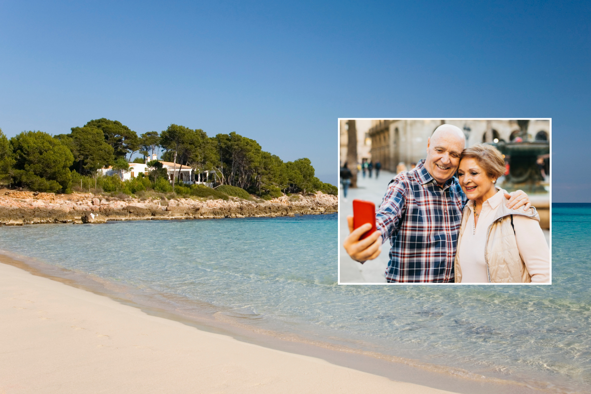 Spain tourists taking selfie