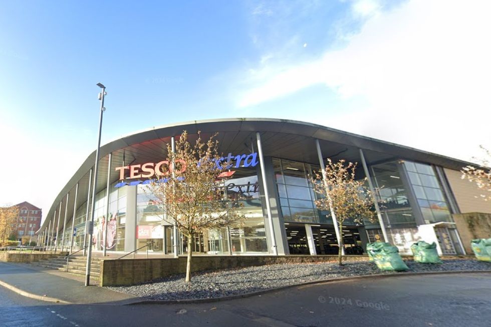 Tesco extra on Eagle St