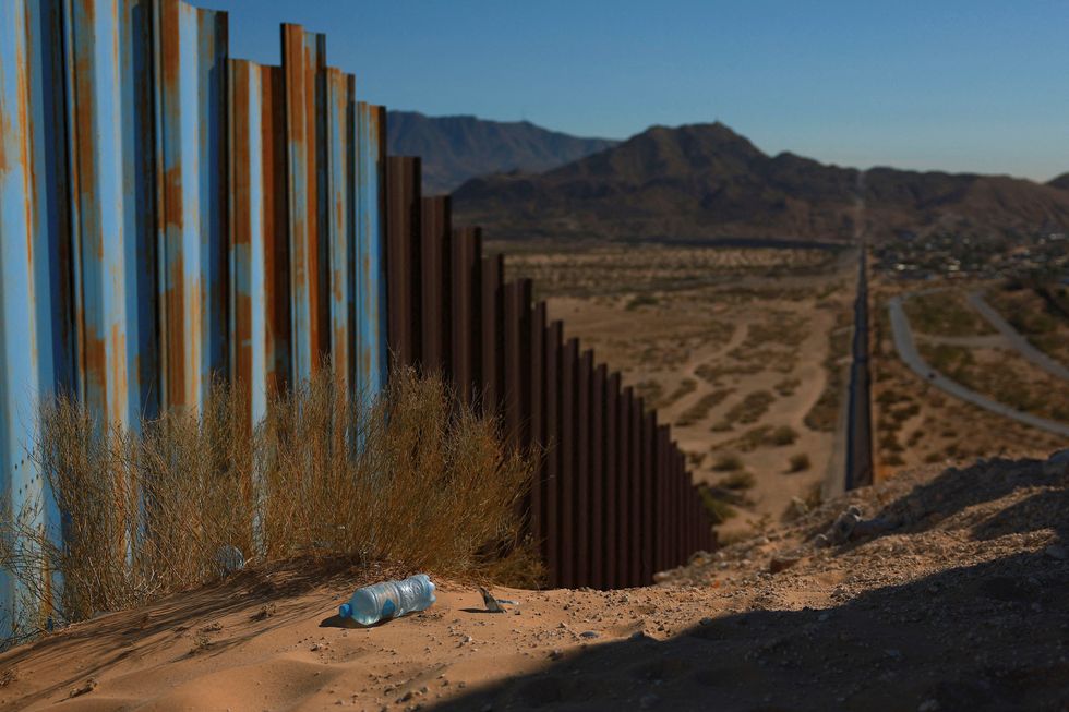 the border wall on the US-Mexico border