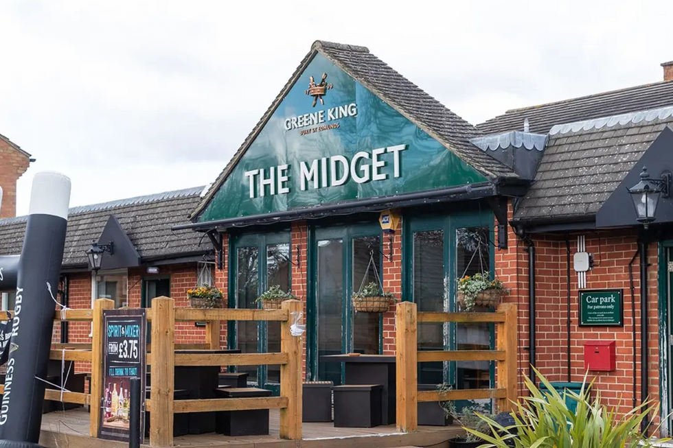 The Midget pub