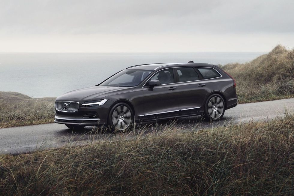 The Volvo V90 B6 AWD