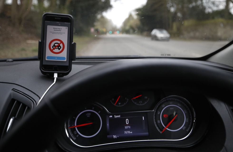 Drivers warned of massive fines for using popular traffic apps