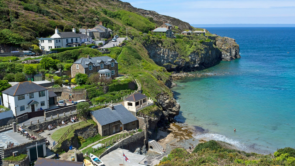 Trevaunance Cove