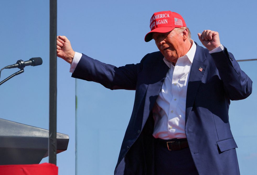 Trump gestures at a campaign rally in Wilmington, North Carolinau200b